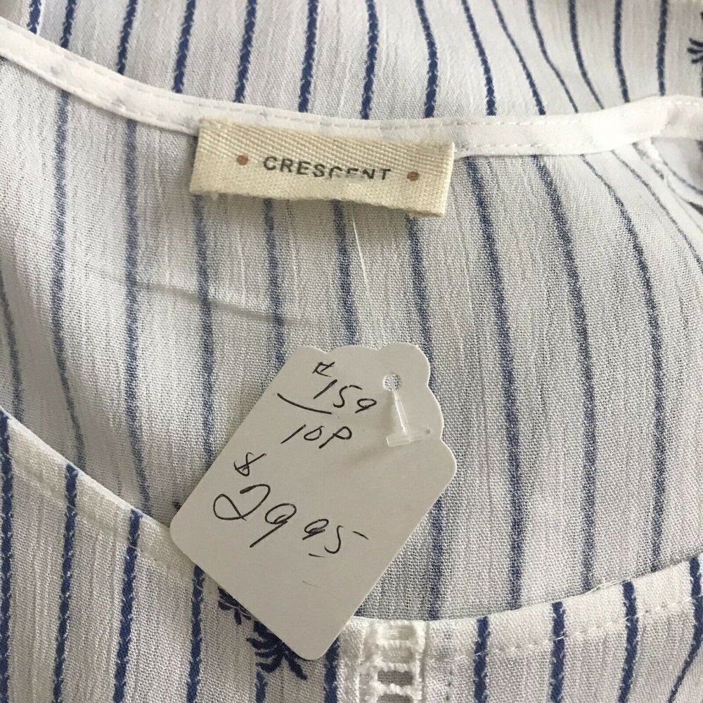 Crescent Women's Top Large Striped White Blue Palm Tree Print Flowy Lattice NWT - Picture 5 of 6